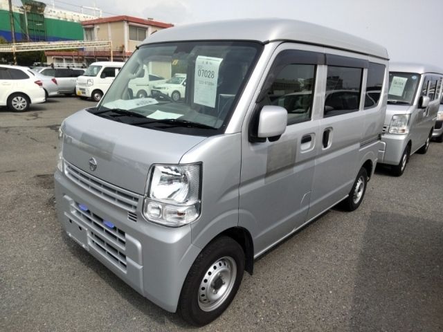 7028 Nissan Clipper van DR17V 2017 г. (LUM Kobe Nyusatsu)